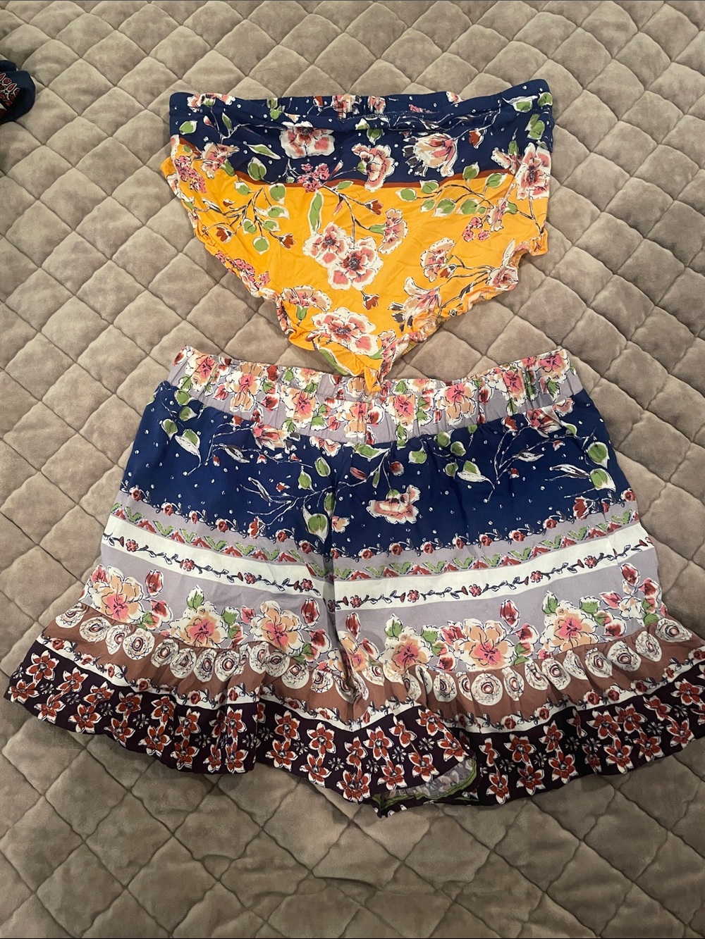 Floral Print Two-Piece Set - Navy & Yellow